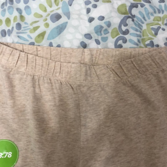 Cream color soft / comfortable leggings S/CH (3-5) - Picture 2 of 6
